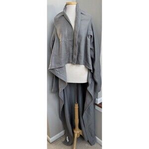Snuggie Adult OVERSIZED Gray Fleece Large Pocket Lounge/House Coat